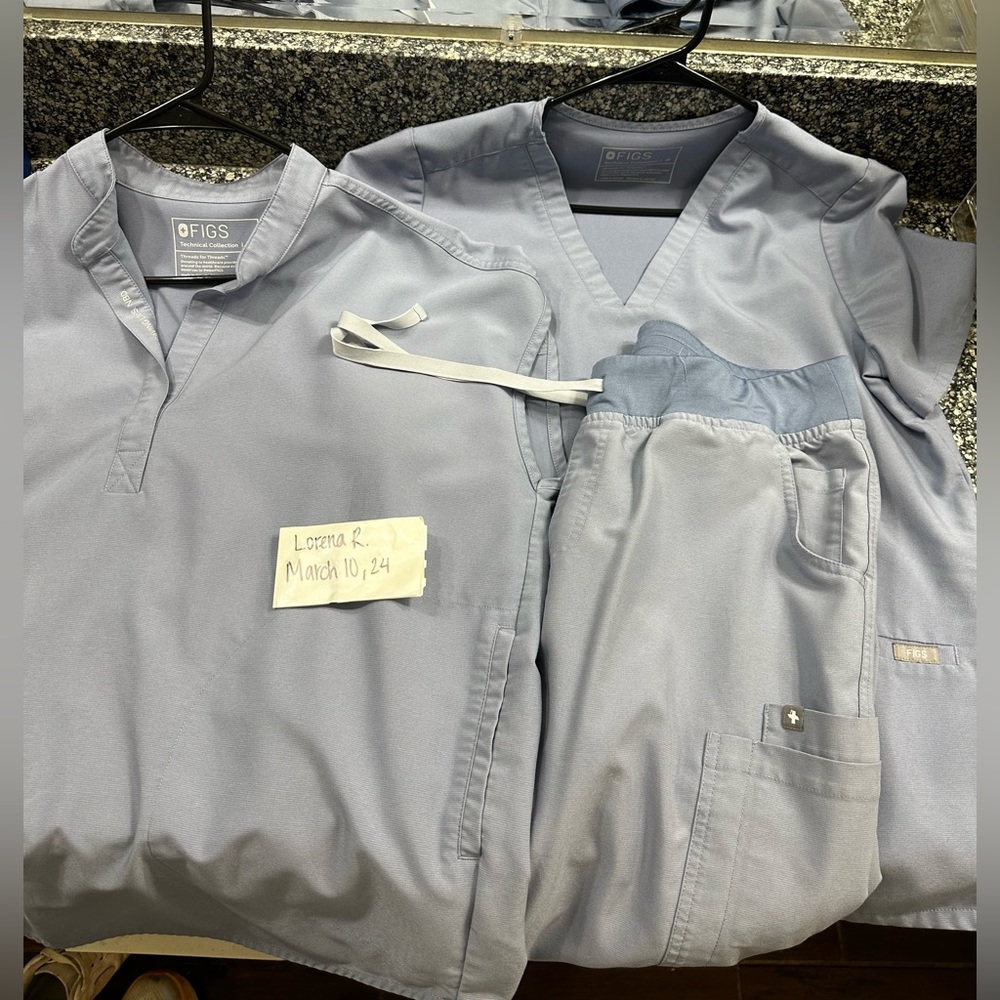 Figs- Medium Petit - image 1